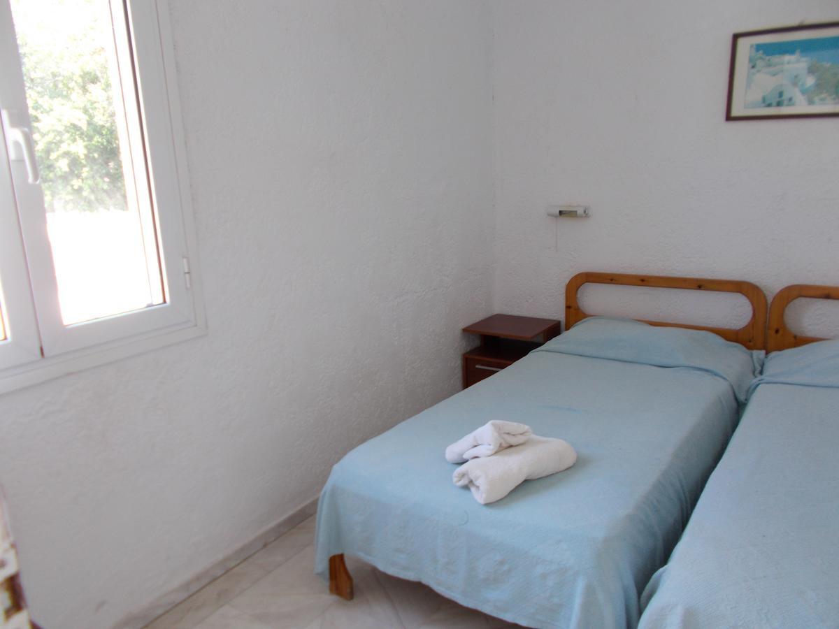 Agelica Apartments Myrties Bagian luar foto