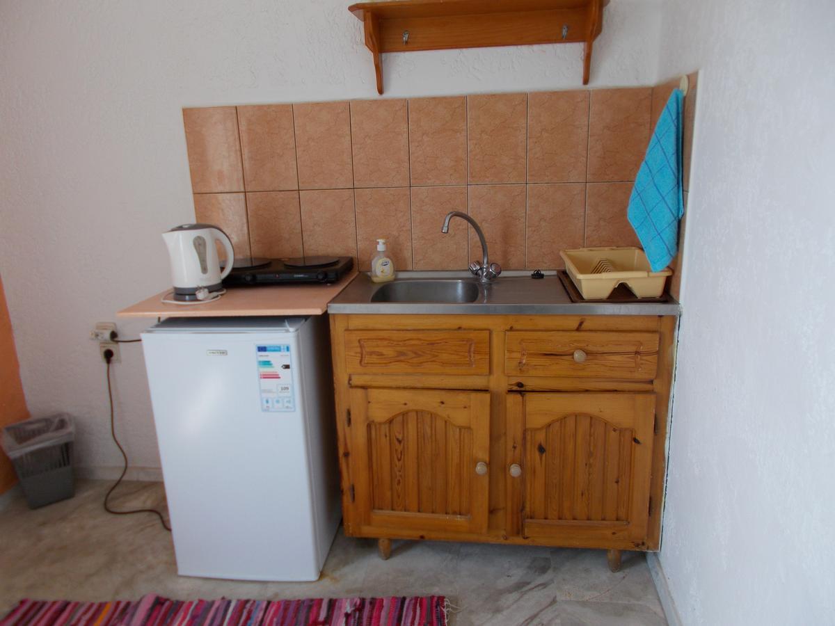 Agelica Apartments Myrties Bagian luar foto