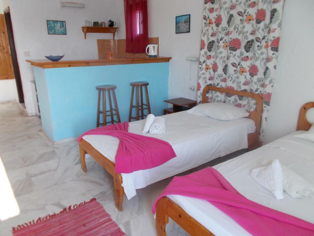Agelica Apartments Myrties Bagian luar foto
