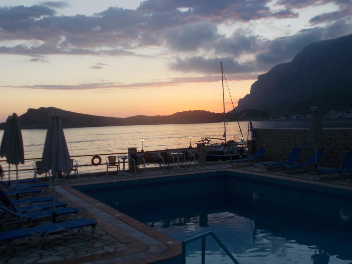 Agelica Apartments Myrties Bagian luar foto